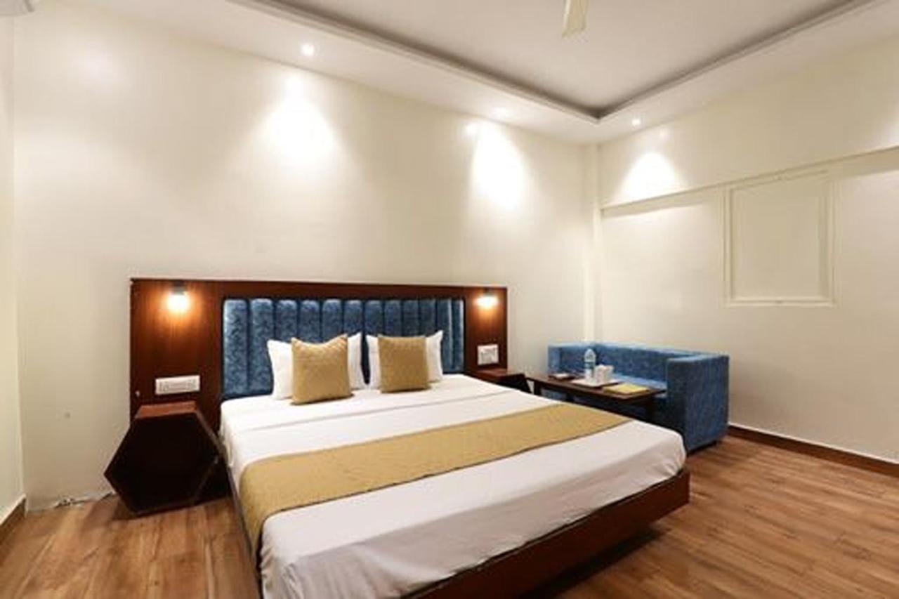 Amrit Hotel New Delhi Eksteriør bilde