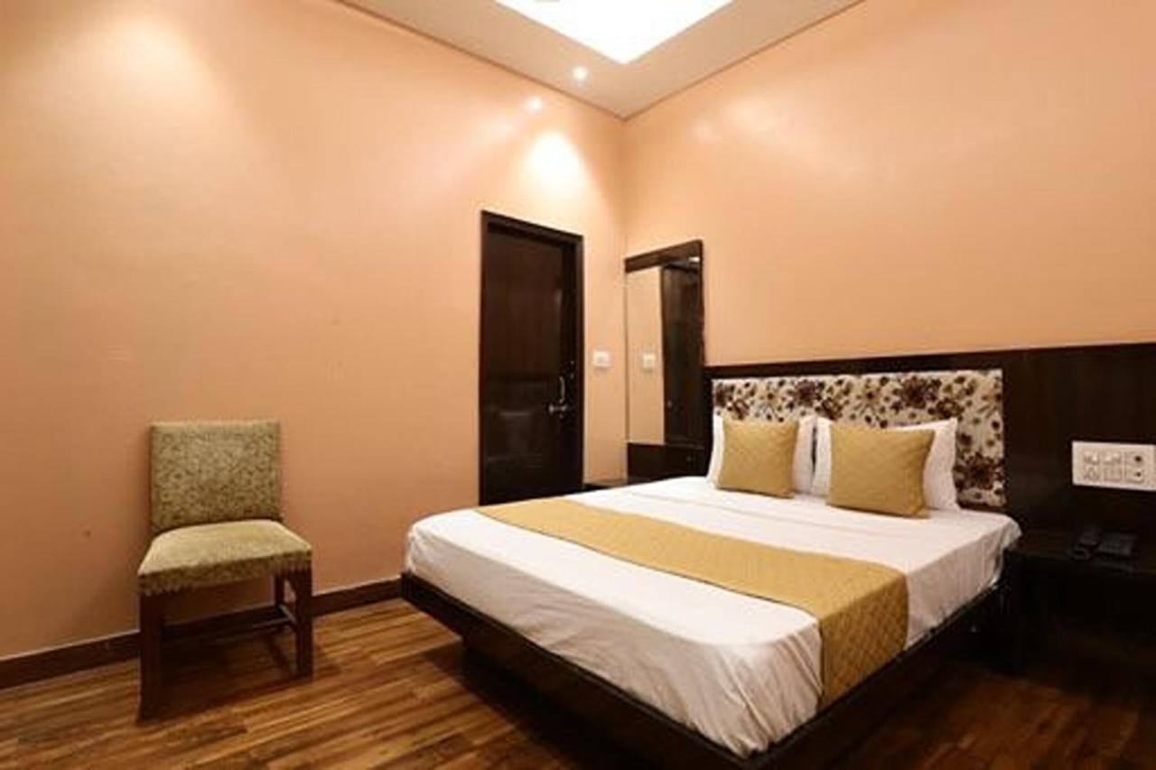 Amrit Hotel New Delhi Eksteriør bilde